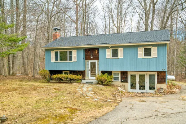 $499,999 | 24 Jay Drive, Gilford, NH 03249