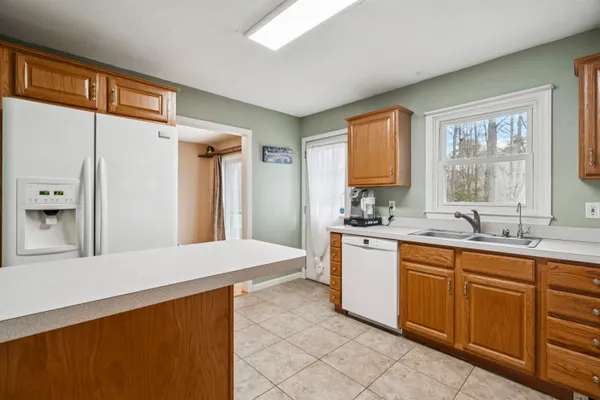 $499,999 | 24 Jay Drive, Gilford, NH 03249