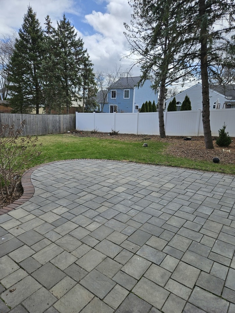 5149 Conifer Lane Gurnee, IL 60031 - Photo 12 of 13