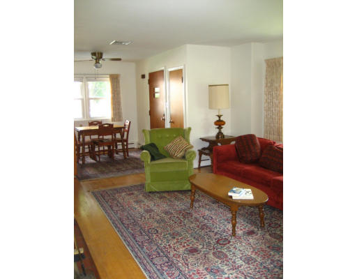 51 Gleason Road Northampton, MA 01060 - Photo 4 of 30 Gallery Image 4