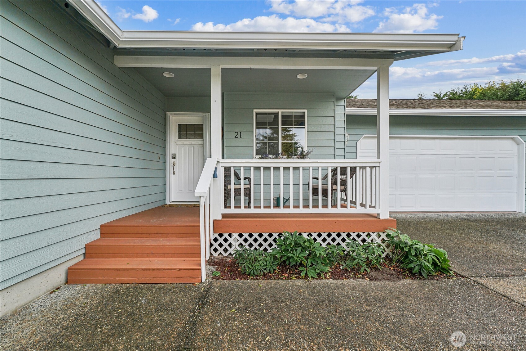 21 Steve Place Sequim, WA 98382 - Photo 2 of 38 Gallery Image 2