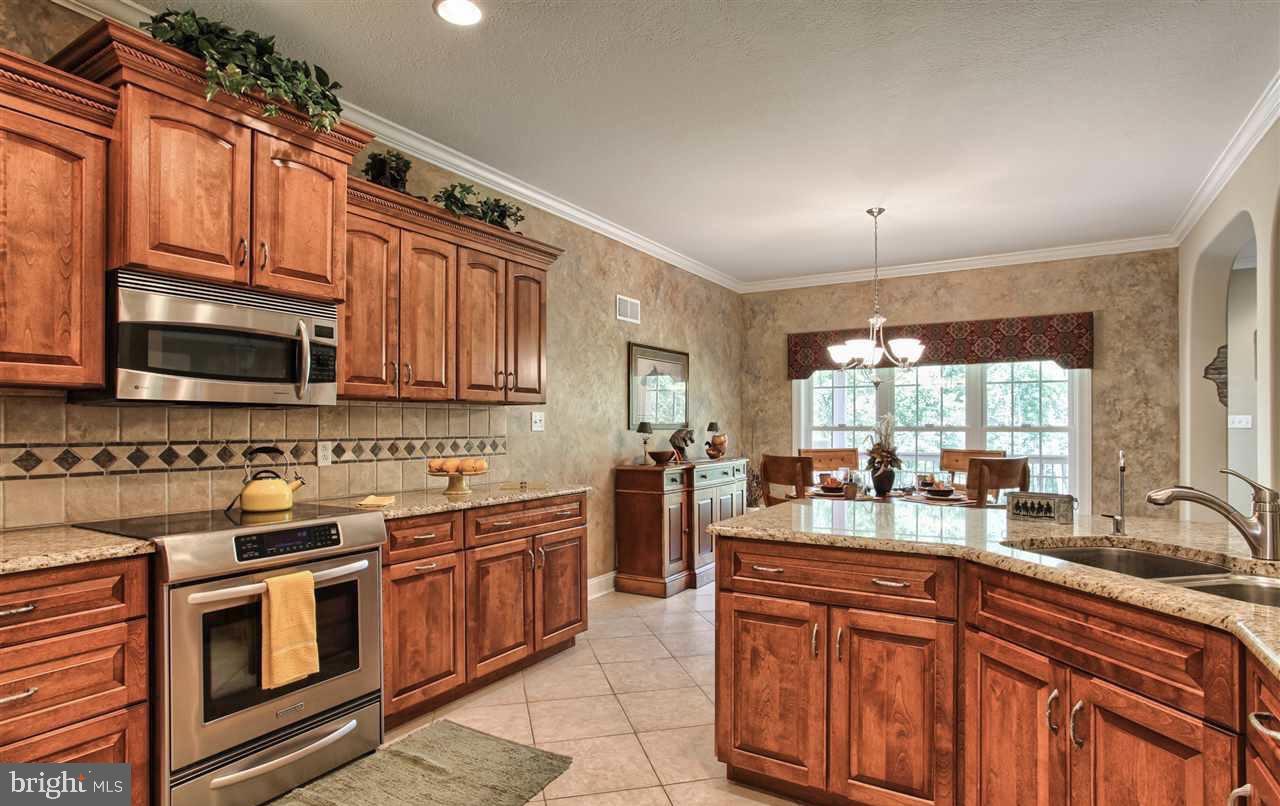 341 Patrick Road East Palmyra, PA 17078 - Photo 14 of 59 Kitchen