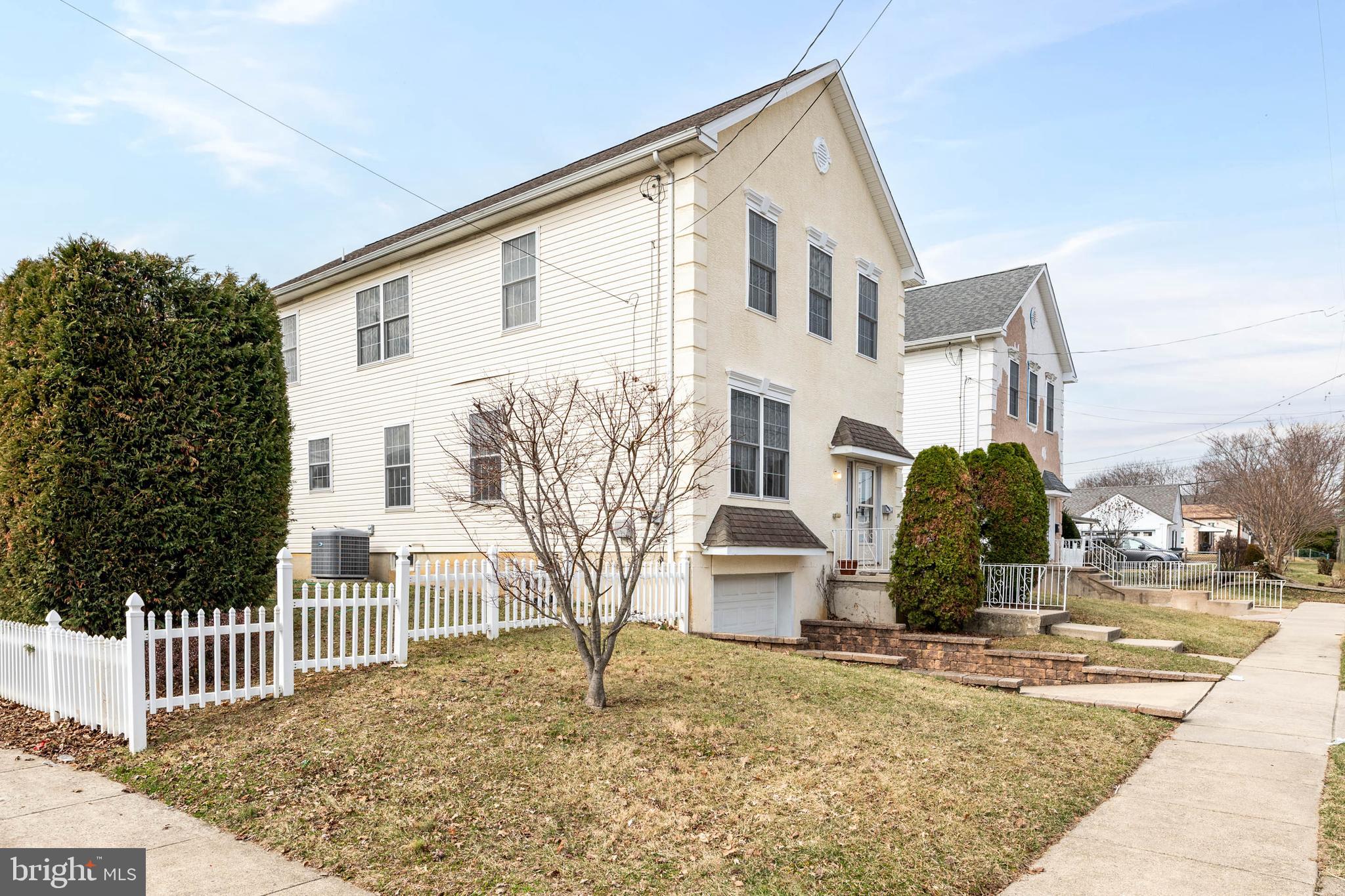 2136 Murray Street Philadelphia, PA 19115 - Photo 2 of 38 Exterior side