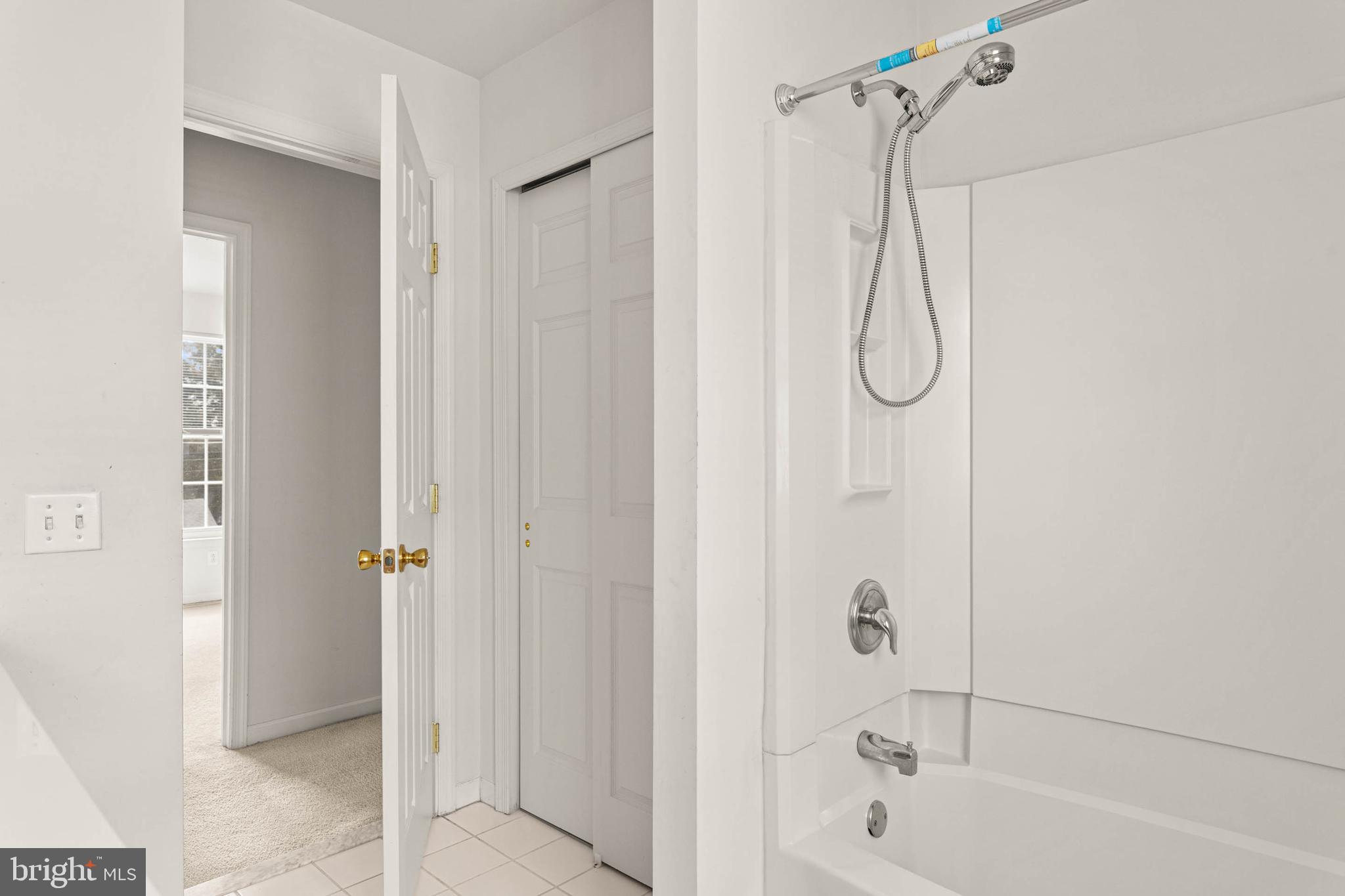 2136 Murray Street Philadelphia, PA 19115 - Photo 32 of 38 Upstairs Hall Bath