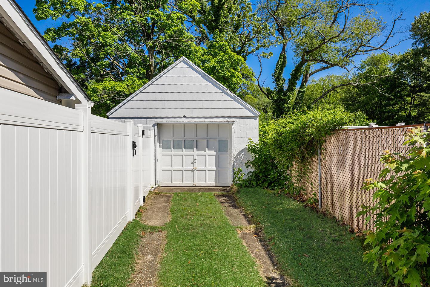 468 Center Avenue Runnemede, NJ 08078 - Photo 29 of 32