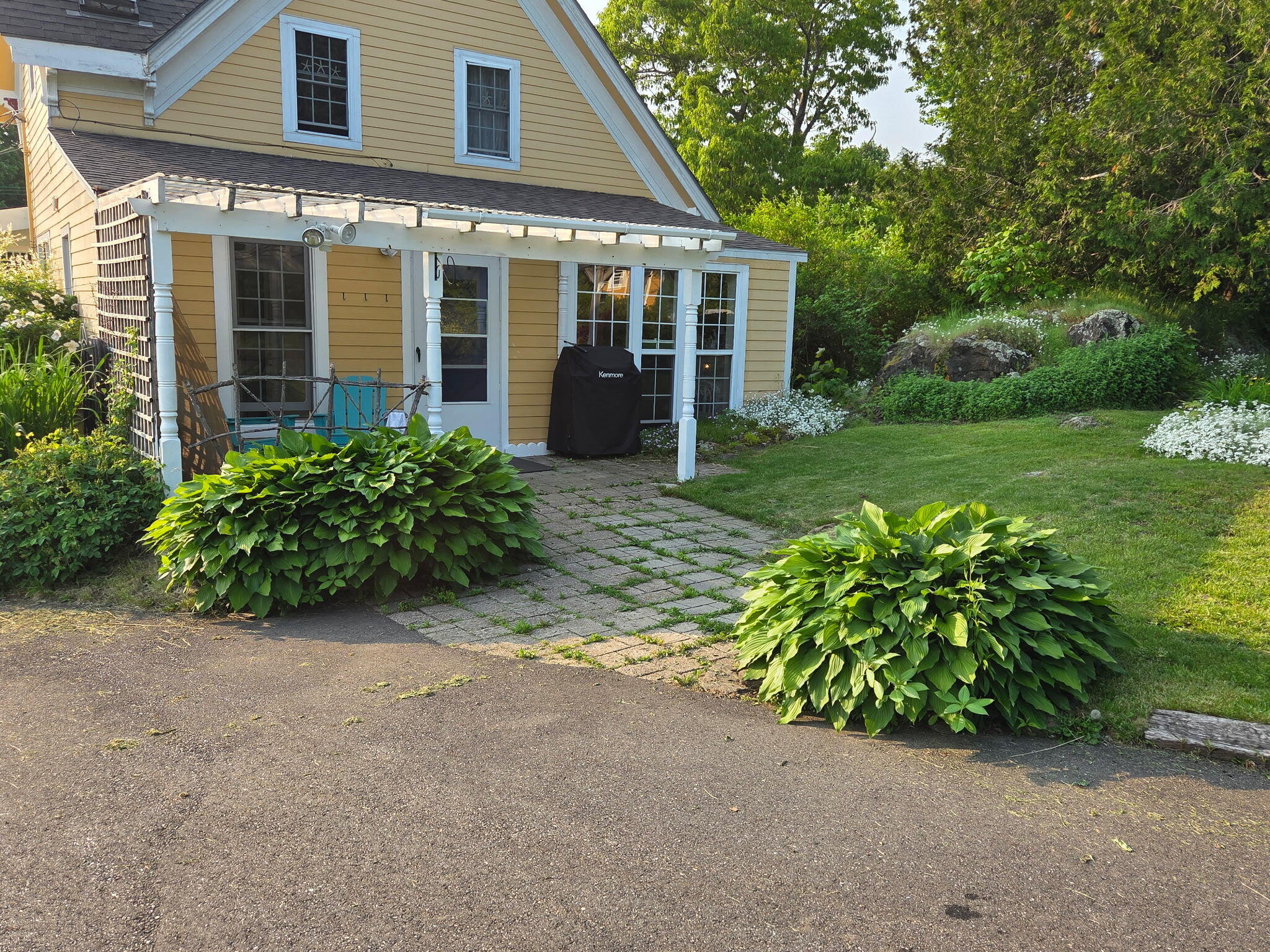 659 Old County Road Rockland, ME 04841 - Photo 2 of 41 1607498630190051776