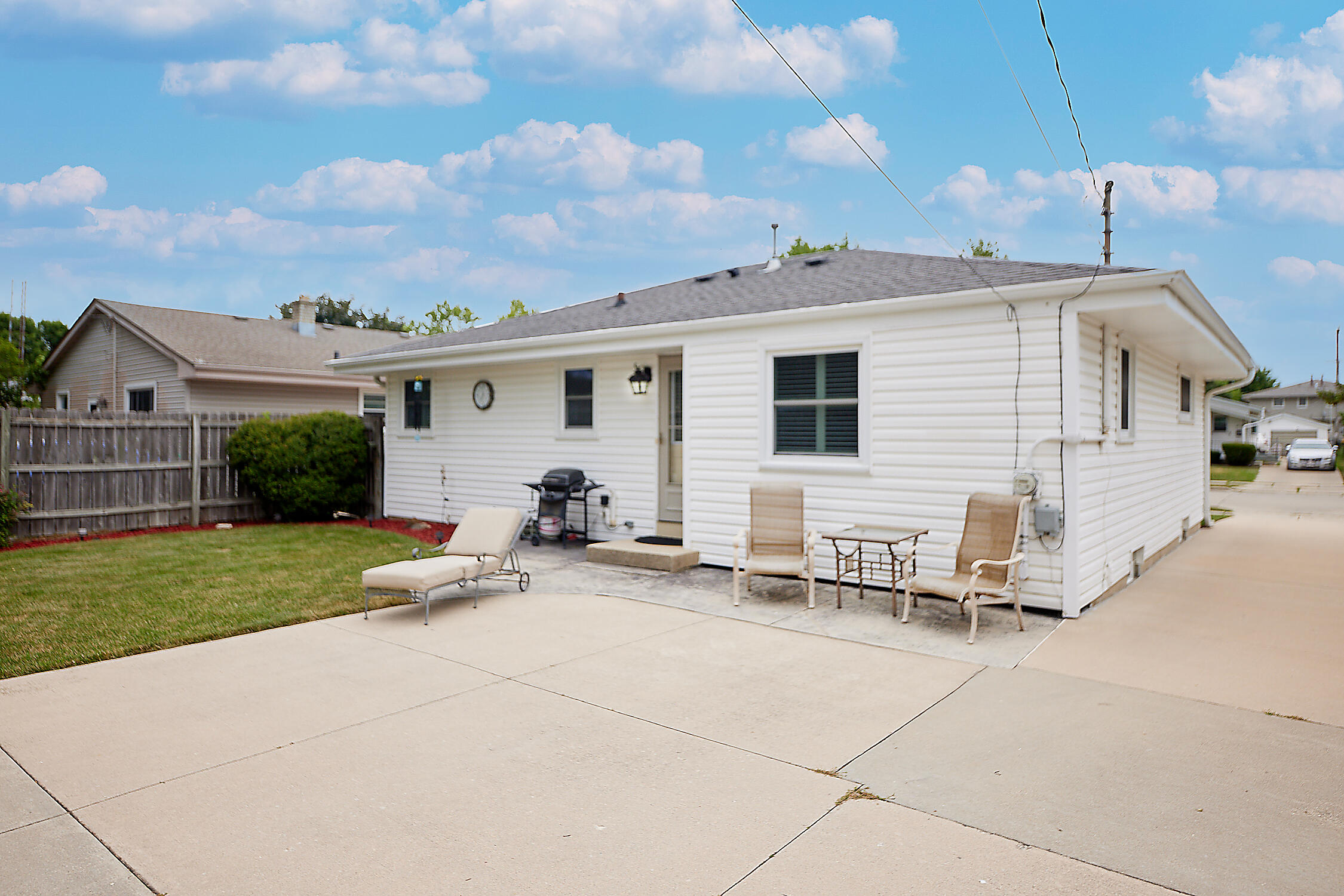 2822 Orchard Street Racine, WI 53405 - Photo 23 of 27 Driveway Back