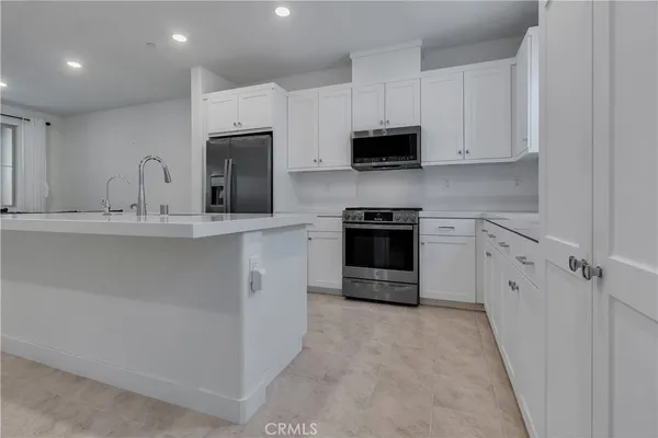 $659,900 | 509 Tamarind Way, Unit B, West Covina, CA 91791