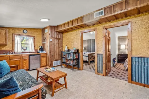 $5,744,520 | 660 Farm To Market 203, Walnut Springs, TX 76690