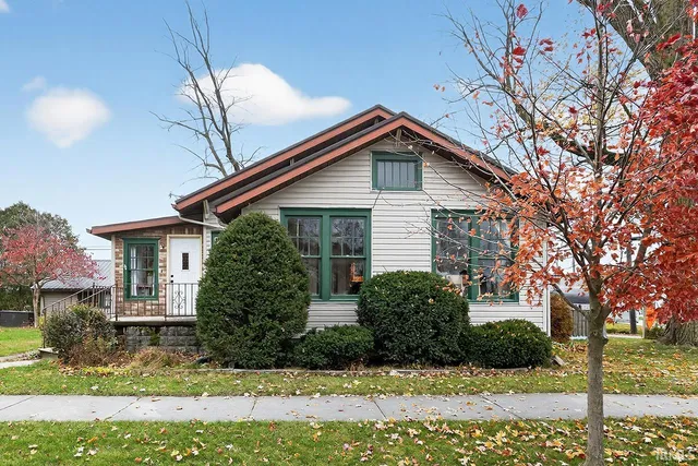 $172,500 | 310 East Wabash Avenue, Wakarusa, IN 46573