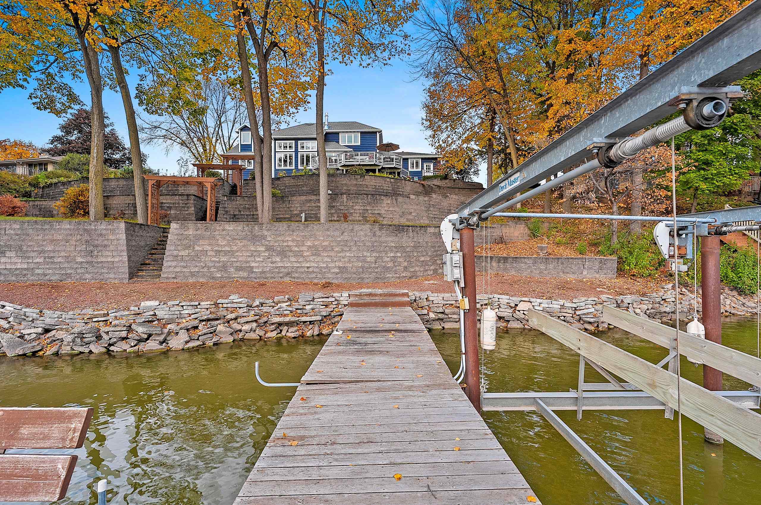 63 East Fox Point Drive Appleton, WI 54911 - Photo 6 of 89
