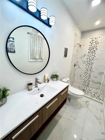 $3,100 | 126 West Main Street, Unit 1, Middletown, NY 10940