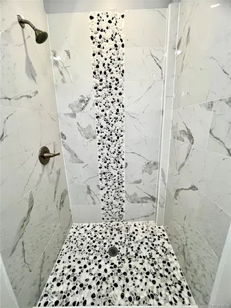 $3,100 | 126 West Main Street, Unit 1, Middletown, NY 10940