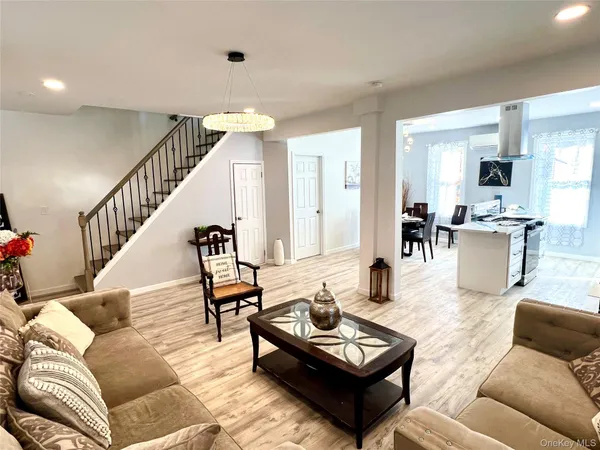 $3,100 | 126 West Main Street, Unit 1, Middletown, NY 10940