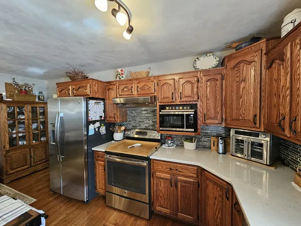 $285,000 | 204 Greenwalt Street, Wayne City, IL 62895