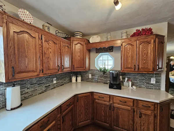 $285,000 | 204 Greenwalt Street, Wayne City, IL 62895