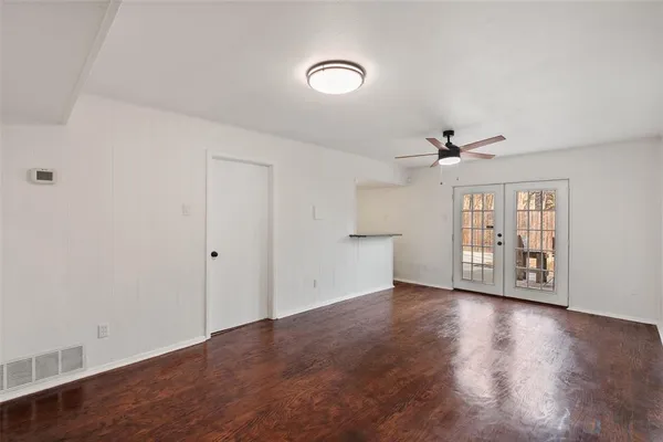 $2,900 | 701 Rocky Canyon Road, Arlington, TX 76012