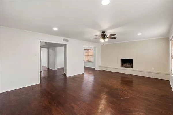 $2,900 | 701 Rocky Canyon Road, Arlington, TX 76012