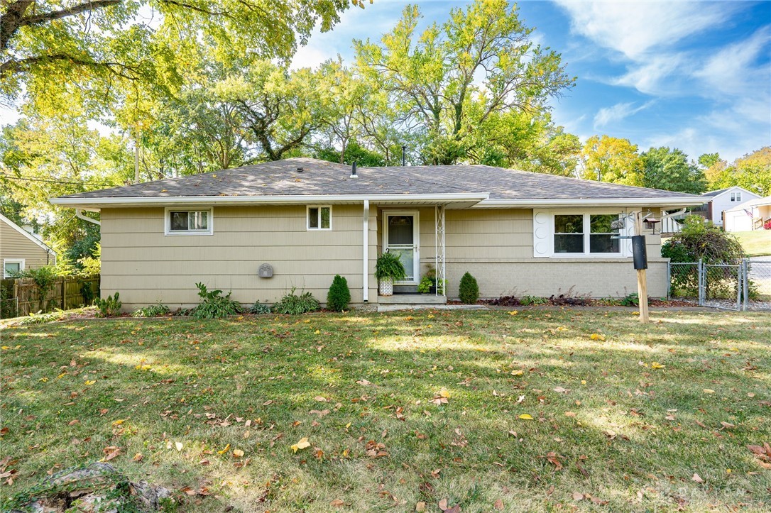 95 New London Road Hamilton, OH 45013 - Photo 2 of 31 Gallery Image 2