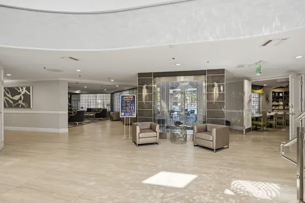 $2,000 | 5267 Europa Drive, Unit N, Boynton Beach, FL 33437