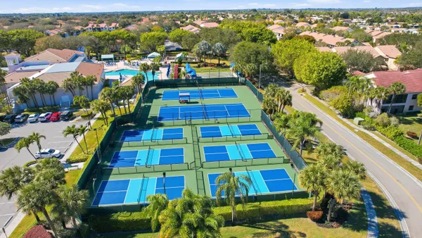 $2,000 | 5267 Europa Drive, Unit N, Boynton Beach, FL 33437