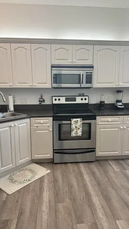 $2,000 | 5267 Europa Drive, Unit N, Boynton Beach, FL 33437