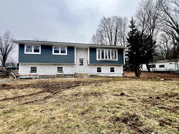 $390,000 | 37 California Drive, Middletown, NY 10940