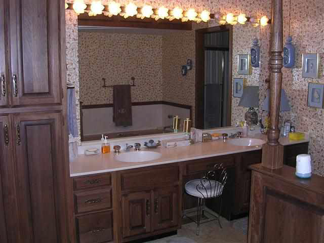 8545 East Black Point Road Syracuse, IN 46567 - Photo 14 of 16 Gallery Image 14