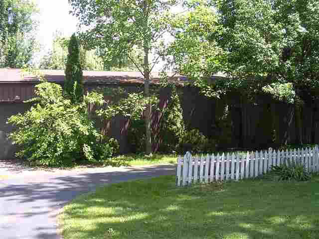 8545 East Black Point Road Syracuse, IN 46567 - Photo 6 of 16 Gallery Image 6