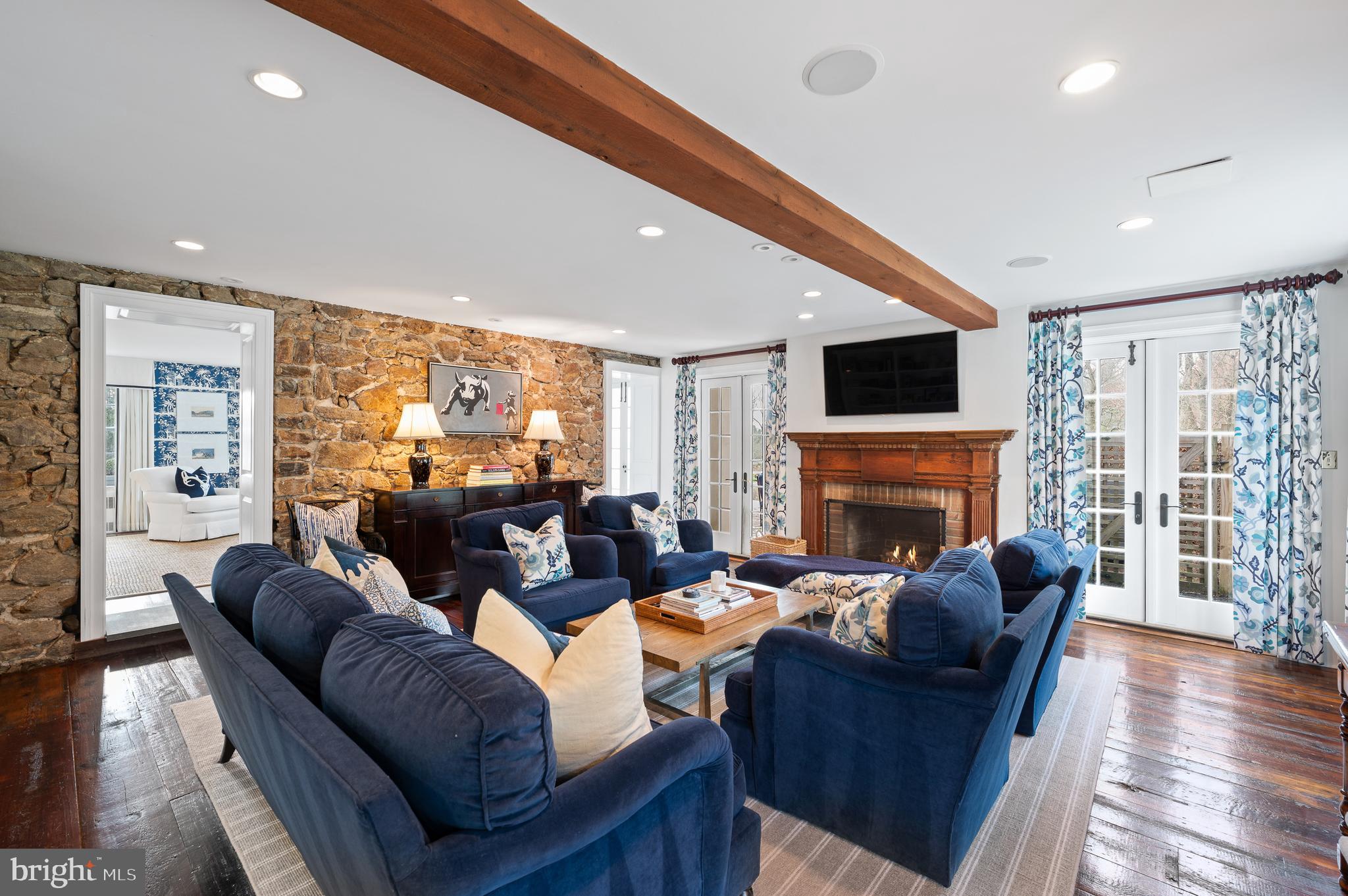 658 Brooke Road Wayne, PA 19087 - Photo 16 of 61 FAMILY ROOM