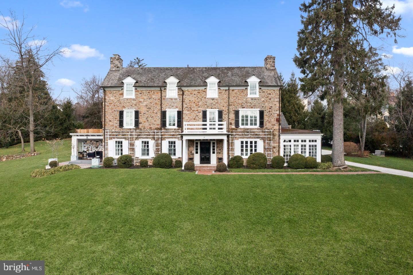 658 Brooke Road Wayne, PA 19087 - Photo 2 of 61