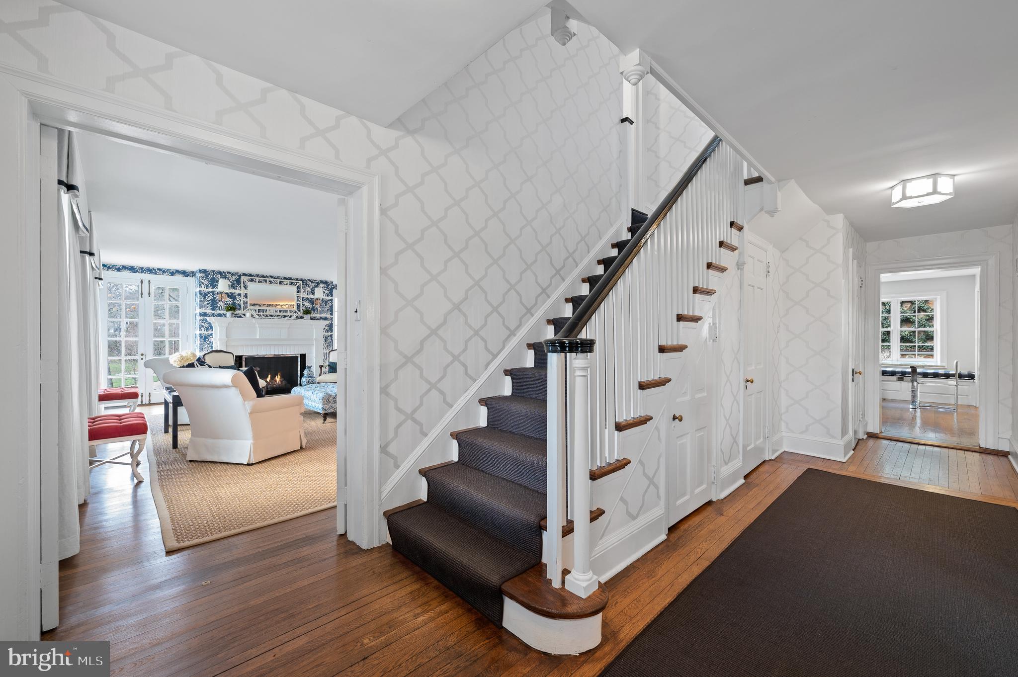 658 Brooke Road Wayne, PA 19087 - Photo 25 of 61 FOYER