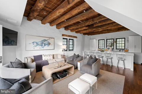 $4,200,000 | 658 Brooke Road, Wayne, PA 19087