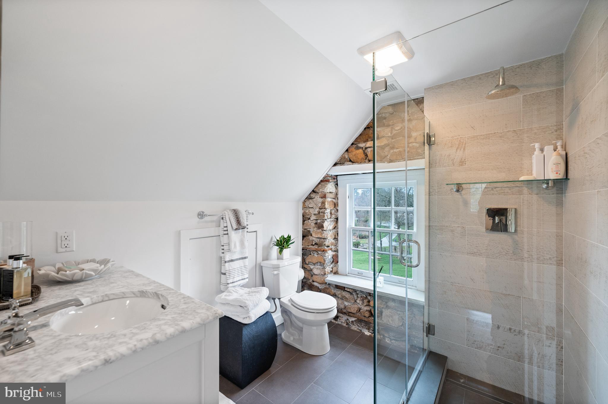 658 Brooke Road Wayne, PA 19087 - Photo 47 of 61 COTTAGE BATHROOM