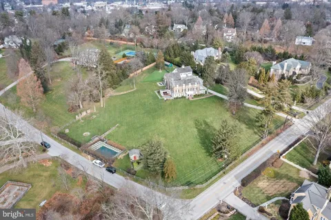 $4,200,000 | 658 Brooke Road, Wayne, PA 19087