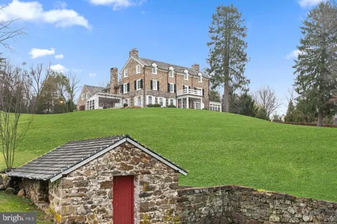 $4,200,000 | 658 Brooke Road, Wayne, PA 19087