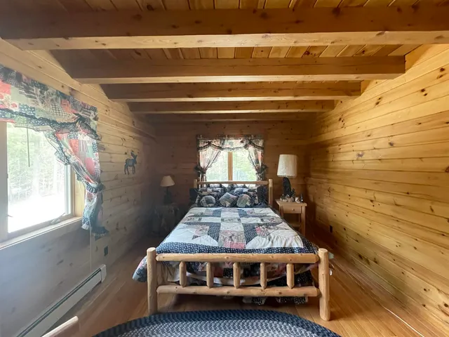 $3,200 | 609 South Main Street, Newport, NH 03773