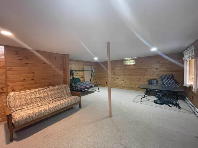 $3,200 | 609 South Main Street, Newport, NH 03773