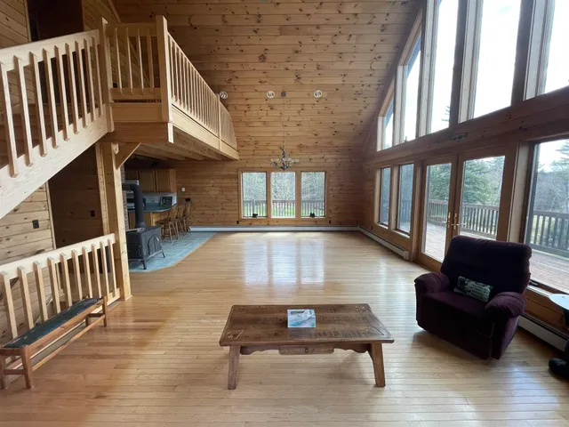 $3,200 | 609 South Main Street, Newport, NH 03773