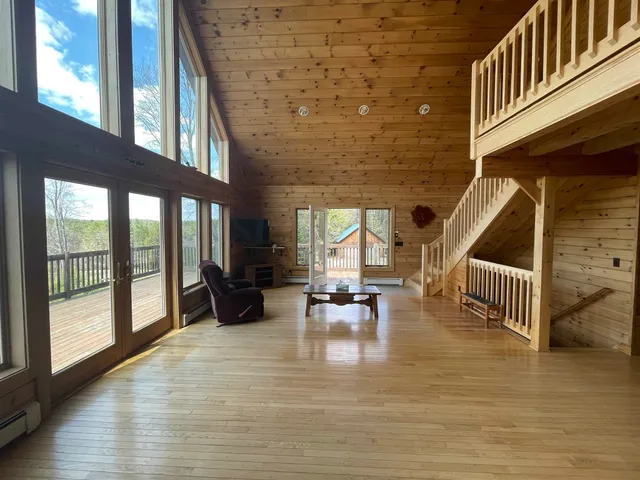 $3,200 | 609 South Main Street, Newport, NH 03773