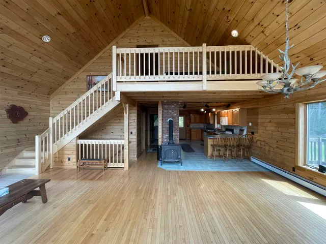 $3,200 | 609 South Main Street, Newport, NH 03773