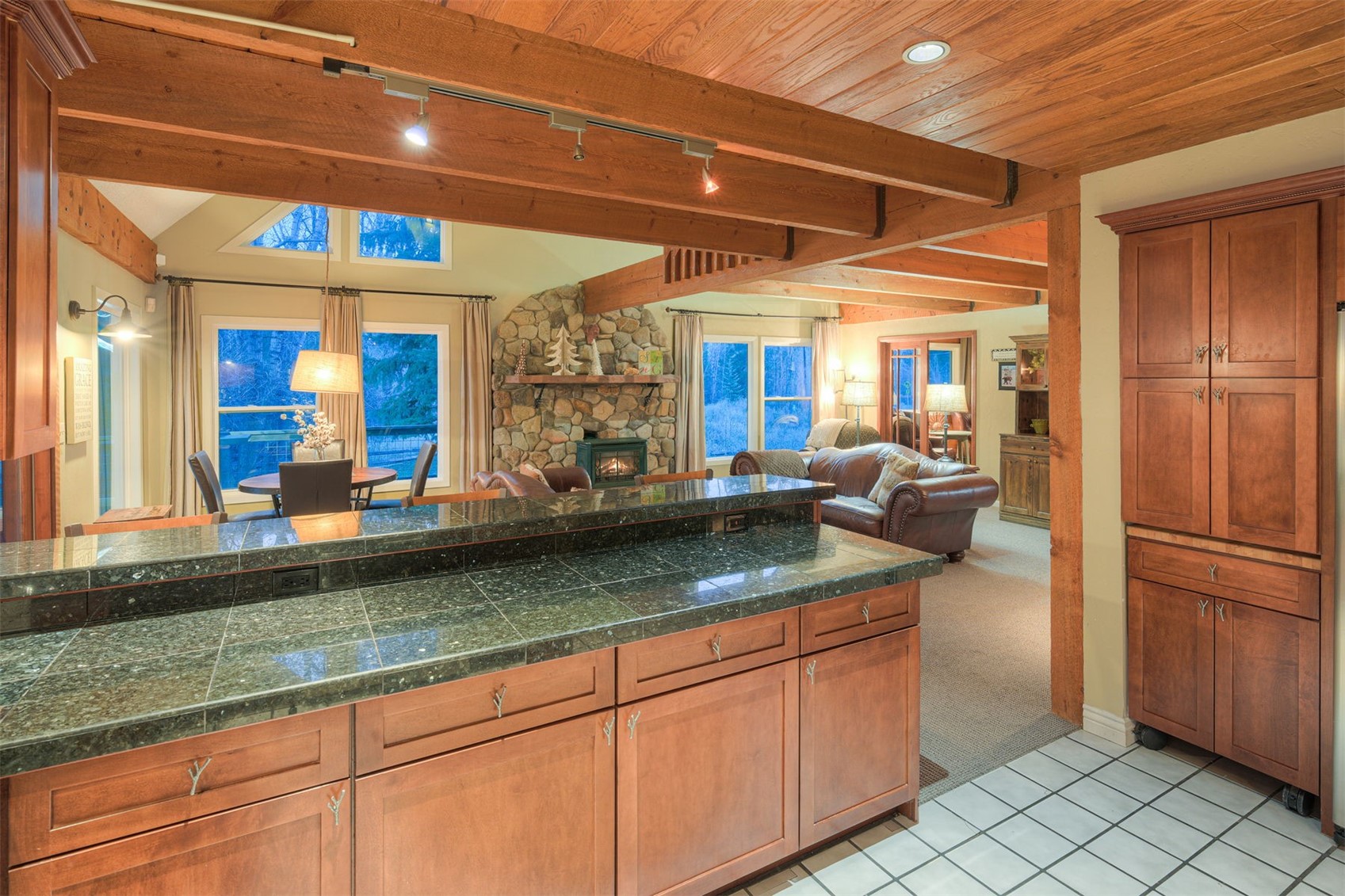 396 Hamilton Creek Road Silverthorne, CO 80498 - Photo 12 of 43