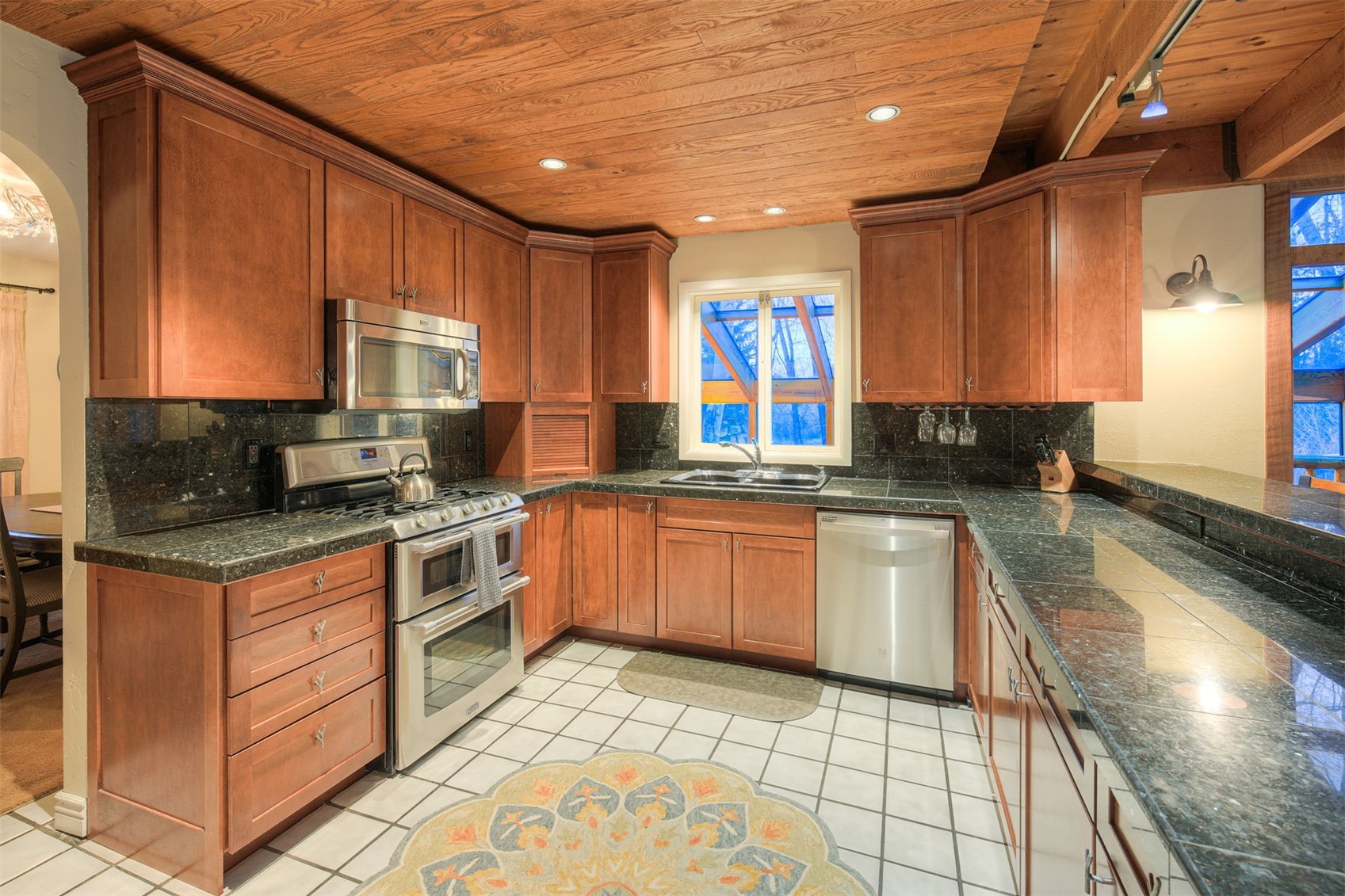 396 Hamilton Creek Road Silverthorne, CO 80498 - Photo 10 of 43