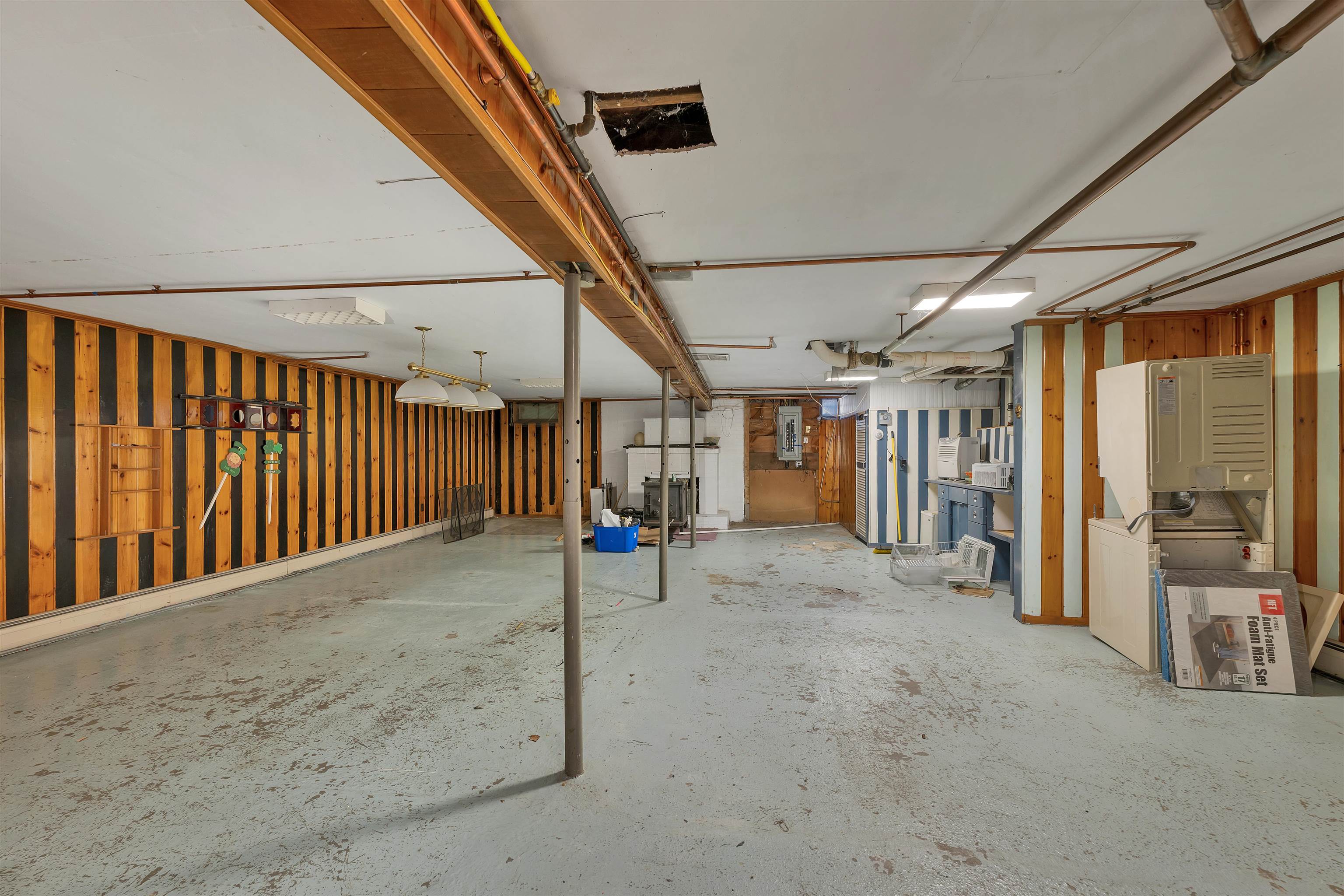 9 Dale Street Nashua, NH 03060 - Photo 24 of 40