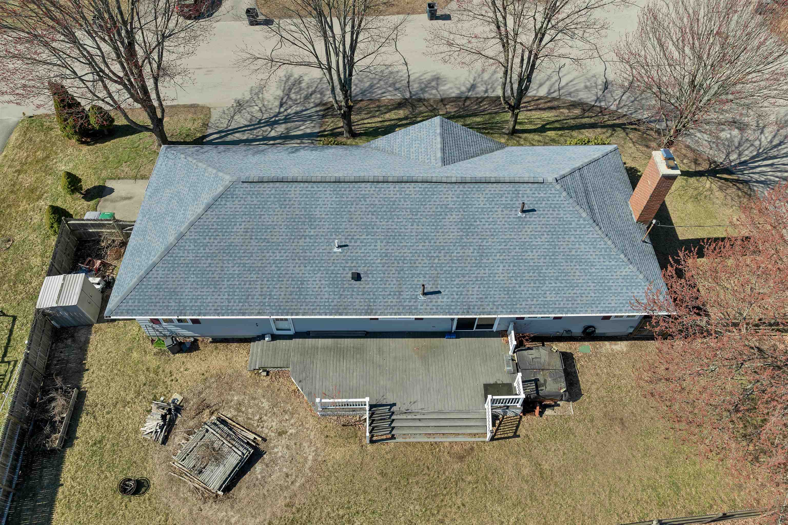 9 Dale Street Nashua, NH 03060 - Photo 31 of 40