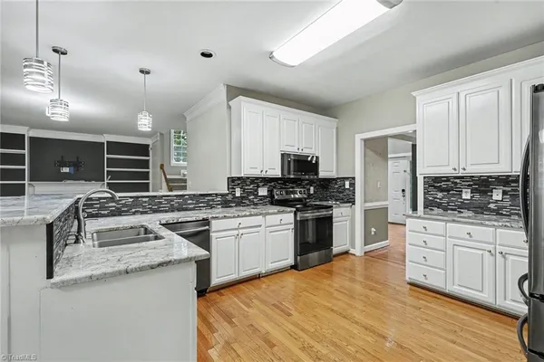 $599,000 | 5003 Hartridge Way, Greensboro, NC 27407