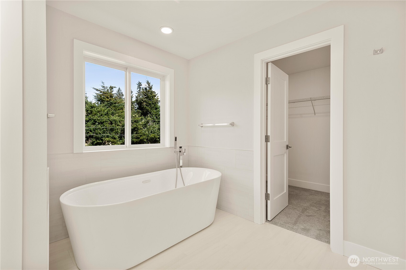 15518 56th Avenue West Edmonds, WA 98026 - Photo 23 of 40