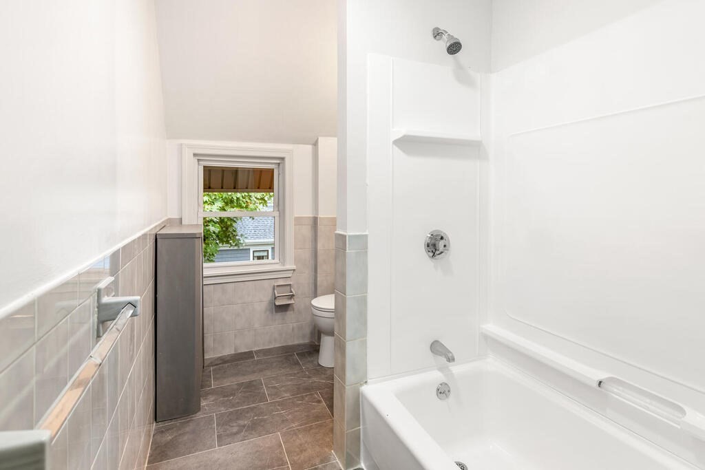 1 Raddin Terrace Saugus, MA 01906 - Photo 12 of 13 Gallery Image 12