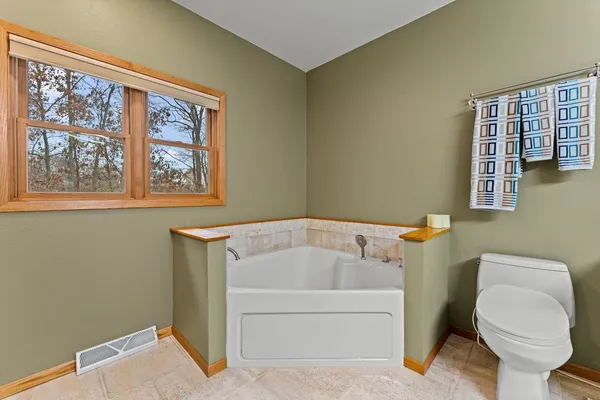 $829,900 | S4362 Fox Hill Circle, Baraboo, WI 53913