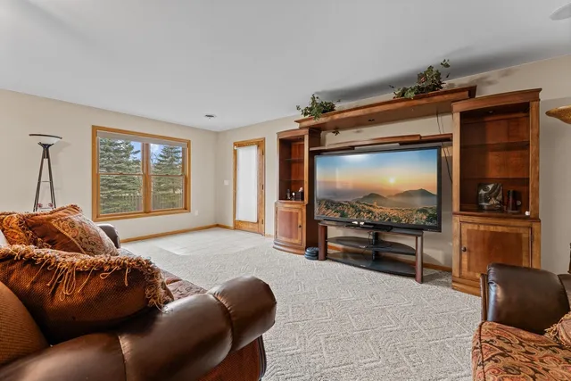 $849,900 | S4362 Fox Hill Circle, Baraboo, WI 53913